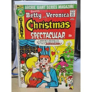 Archie Giant Series Magazine #217 1974 Betty and Veronica Christmas Spectacular